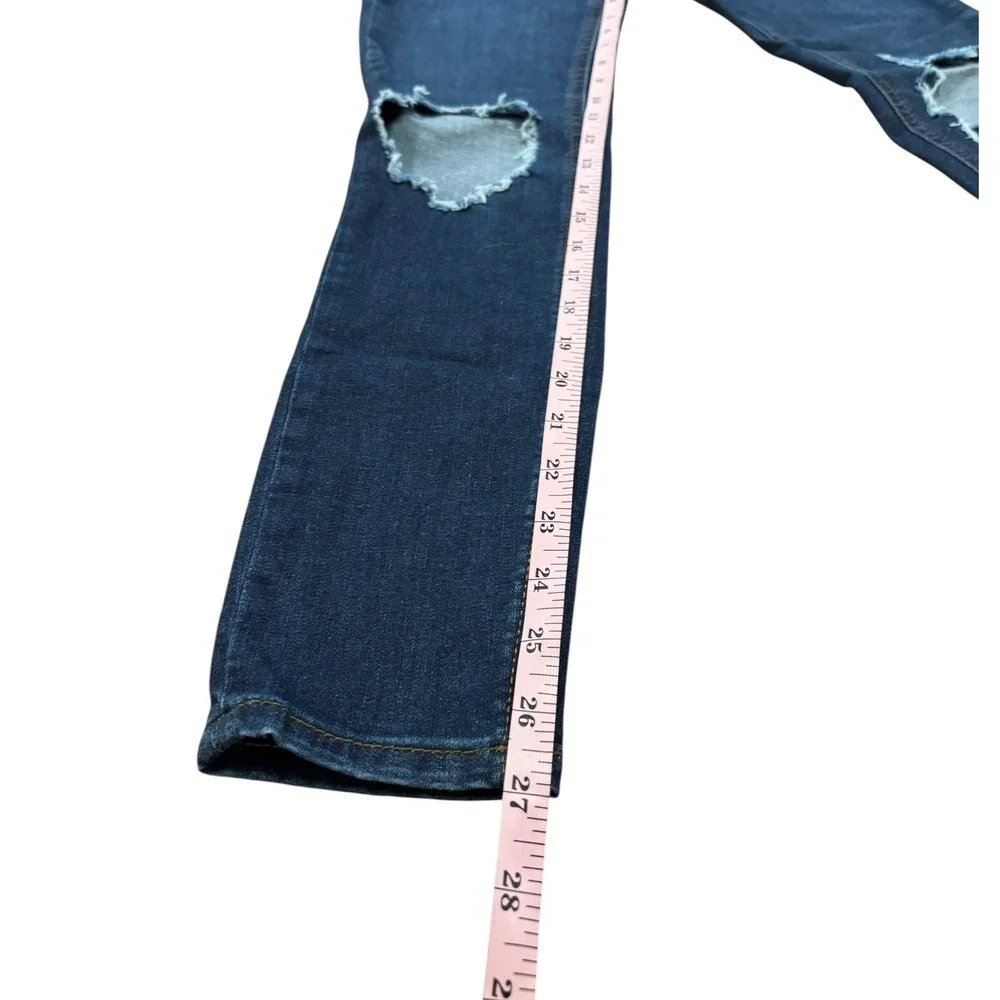 Free People Women's Dark Wash Ripped Knee Skinny‎ Jeans Size 26R NWOT